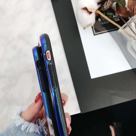 NEW iPhone Max/XR/XS/X/7/8/7+/8+ Shiny Earth Case - Picture 4 of 6